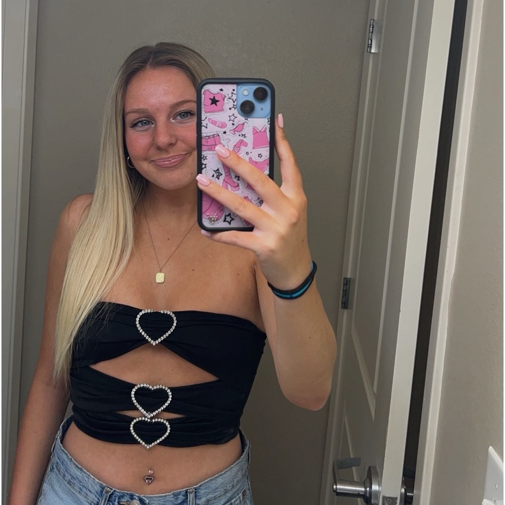 Meet your Posher, Kierra💌🥂✨🫧💐🪩🍒